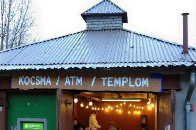 Kocsma, ATM, Templom