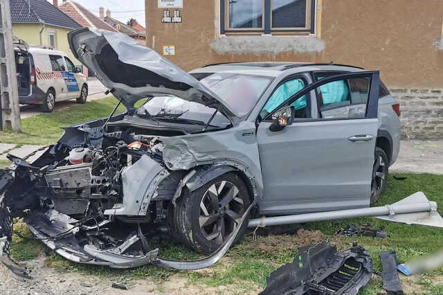 Súlyos baleset Sárváron