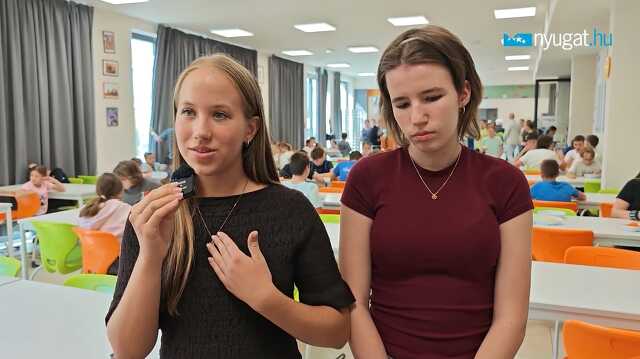 Szupermenza