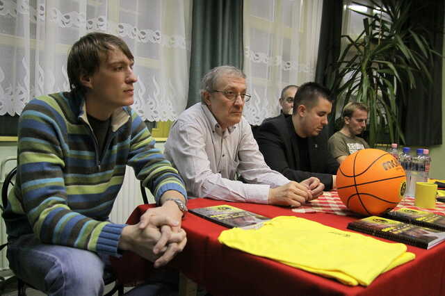 Falco szurkolói ankét 2009.11.11.