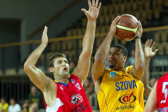 FALCO-SZOVA KC Szombathely - BK Pardubice