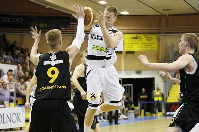 Szolnoki Olaj KK - SZOVA-Trend Optika KC Szombathely 