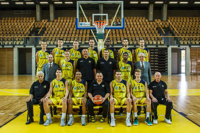 Falco csapatképek 2016/2017