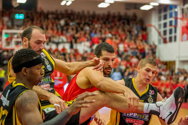 Egis Körmend - Falco-Vulcano Energia KC Szombathely
