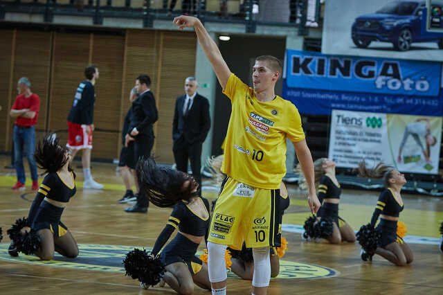 Falco-Szolnok kosár