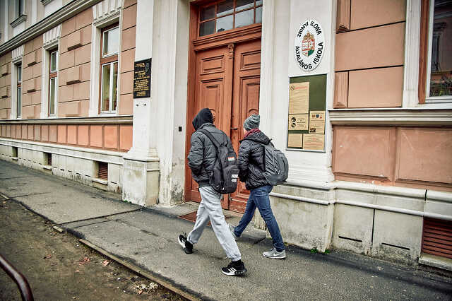Tanársztrájk a Zrínyi Ilona Általános Iskolában