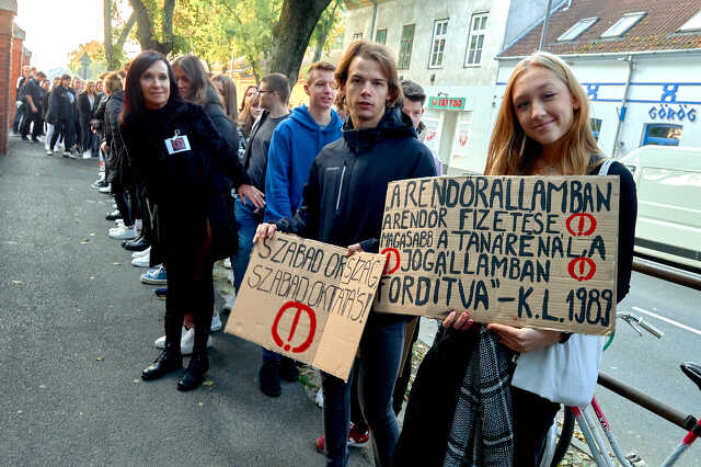 Sztrájk a szombathelyi Nagy Lajos Gimnáziumban