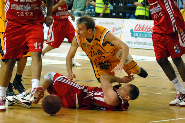 Falco-Szova Kc Szombathely - Paks Kc