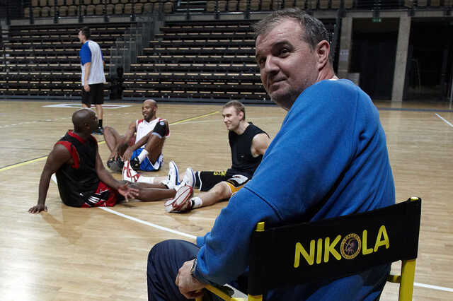 Sárga-fekete széket kapott Nikola Lazics