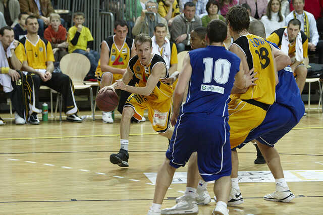 FALCO-SZOVA KC Szombathely - Zalakerémia ZTE KK 86-84