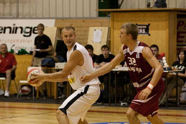 Ausztria - Magyarország 71-58