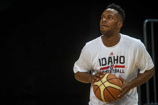 Nicholas Covington a Falco edzésén