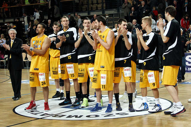 Falco SZOVA KC Szombathely-Factum Sport Debrecen kosárlabda-mérkőzés
