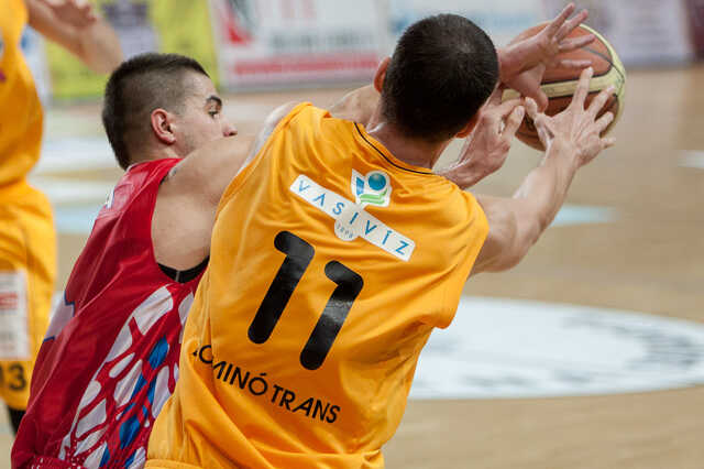 SZOVA-Trend Optika KC Szombathely-Marso-Vagép NYKK