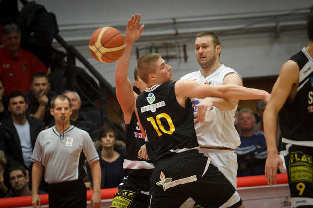 Egis Körmend - Falco-Trend Optika KC Szombathely