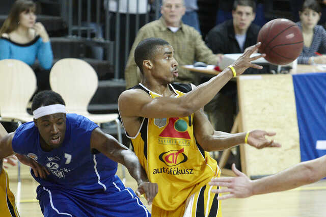 FALCO-SZOVA KC Szombathely - Zalakerémia ZTE KK 86-84