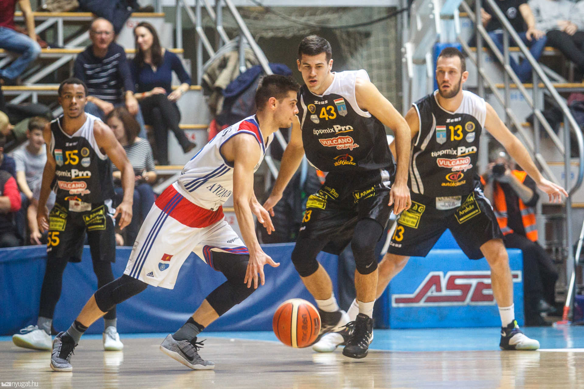 Atomerőmű SE - Falco-Vulcano Energia KC Szombathely0