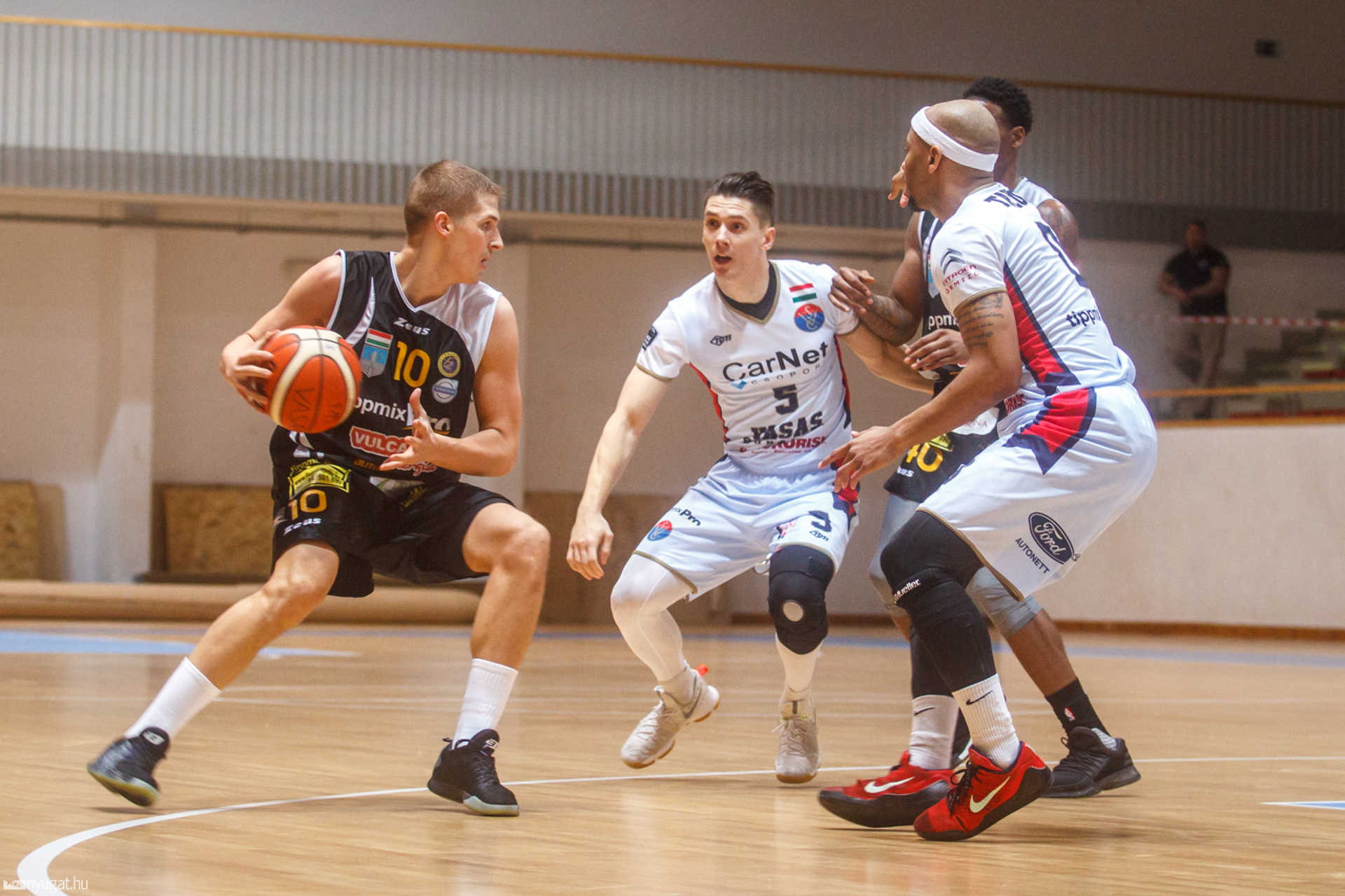 Vasas Budapest - Falco-Vulcano Energia KC Szombathely