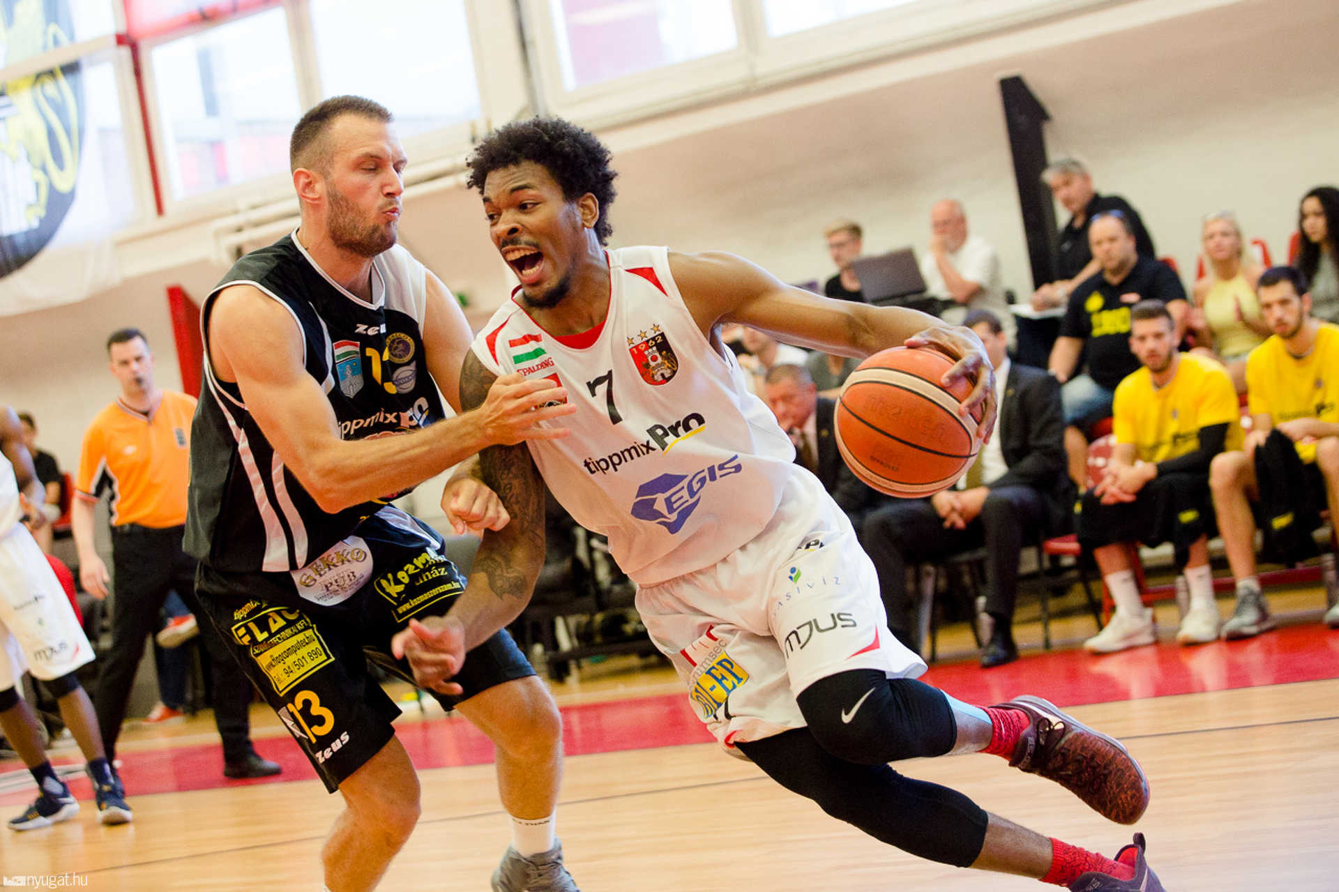Egis Körmend - Falco-Vulcano Energia KC Szombathely