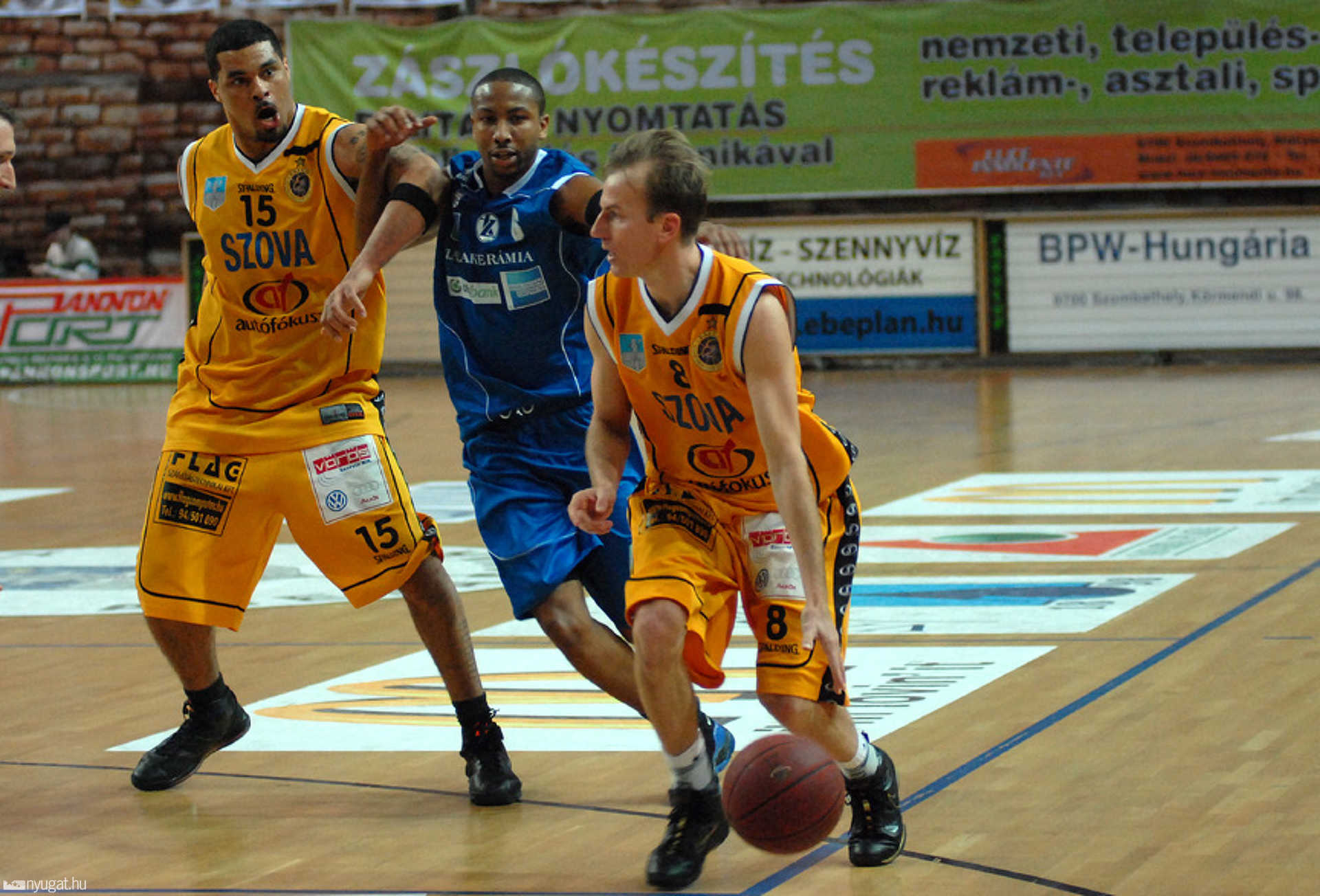 Falco Szova Kc - Zte Kc