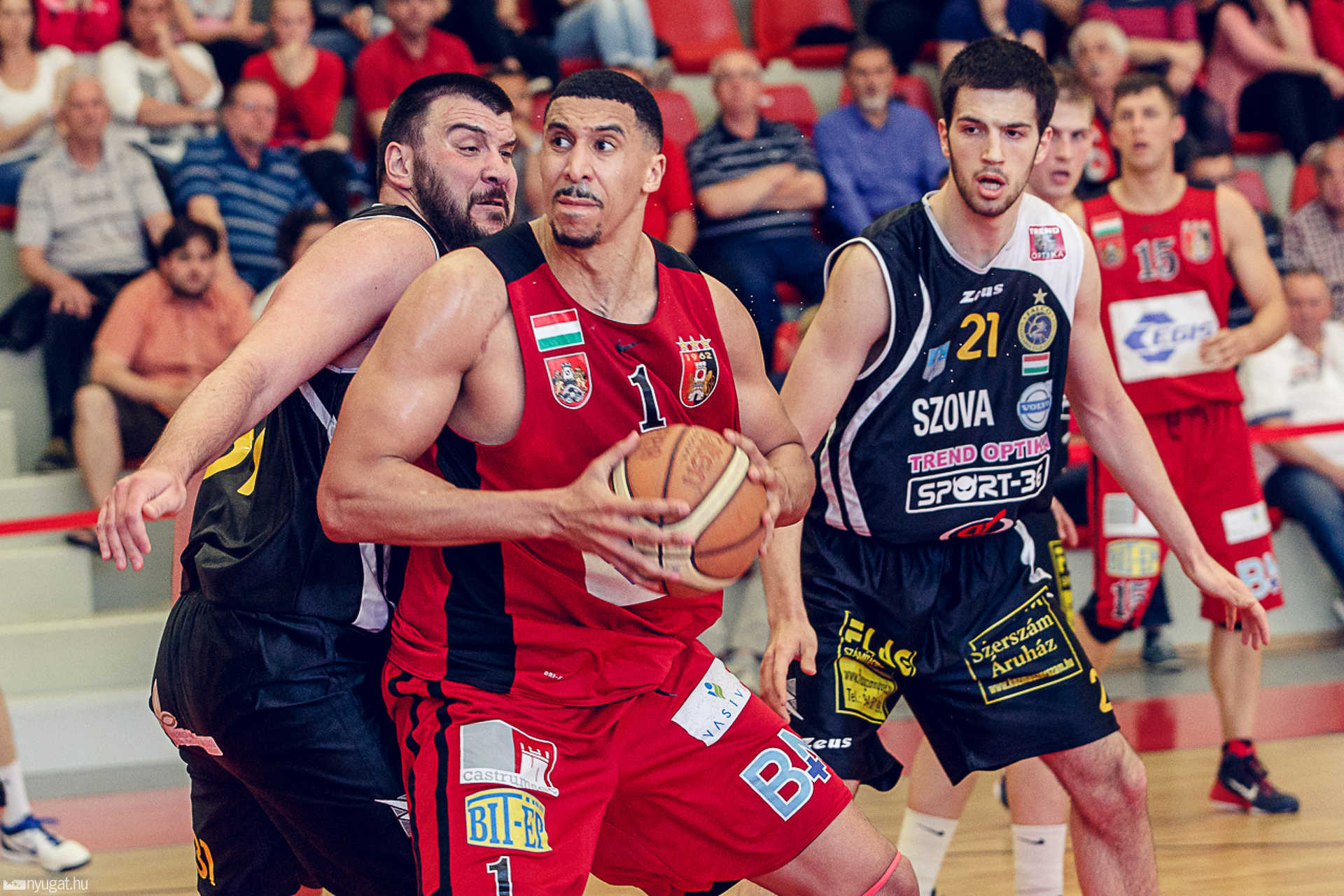 Egis Körmend - Falco-Trend Optika KC Szombathely kosárlabda-mérkőzés